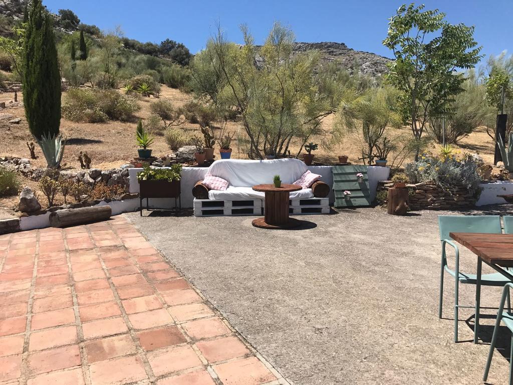 Cortijo Nuevo Alojamiento Rural Cuevas del Becerro Bagian luar foto
